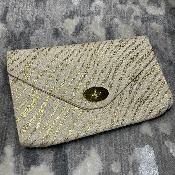 H&M Gold Zebra Straw Clutch - Picture 2 of 5